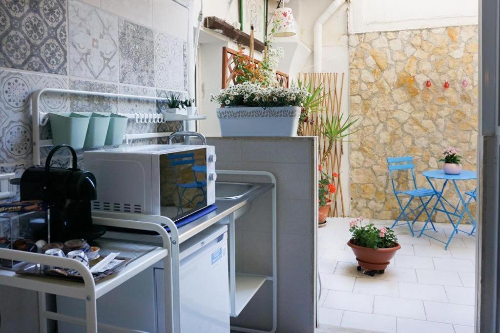 Apartment Blue Courtyard Not Valid Bari